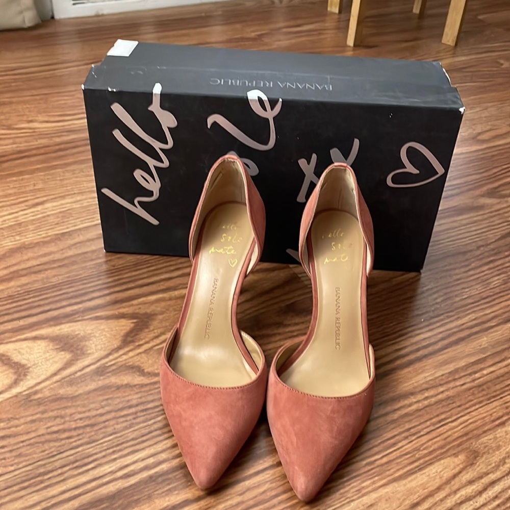 Banana Republic Heels